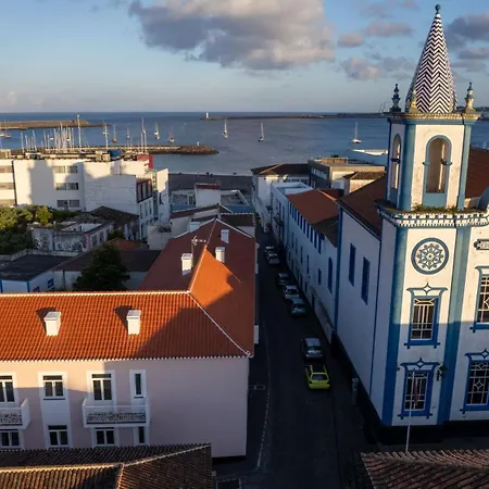 Apartment Center Flat